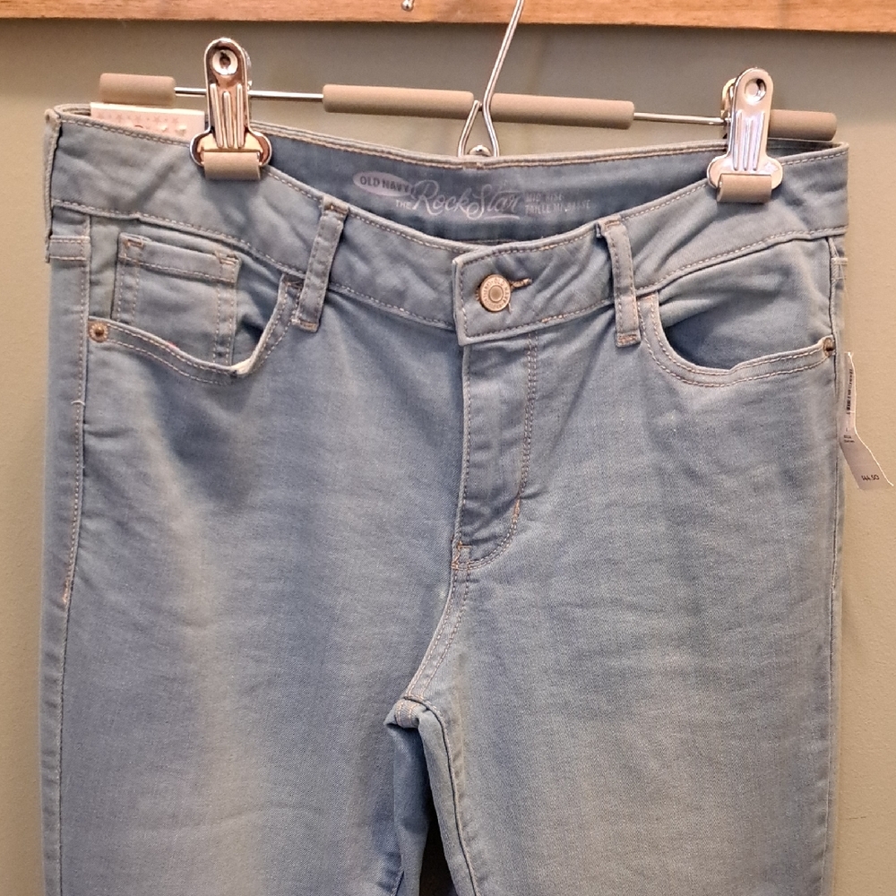 Old Navy Women's Rockstar Mid Rise Super Skinny Sky Blue Jeans Size 8